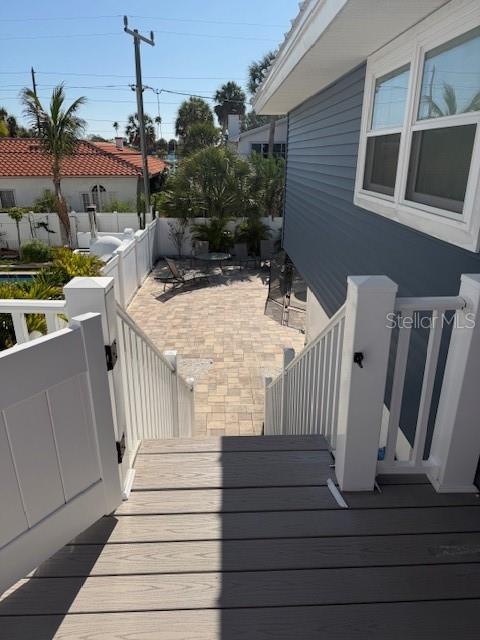 Image 21 of 27 For 745 Eldorado Avenue