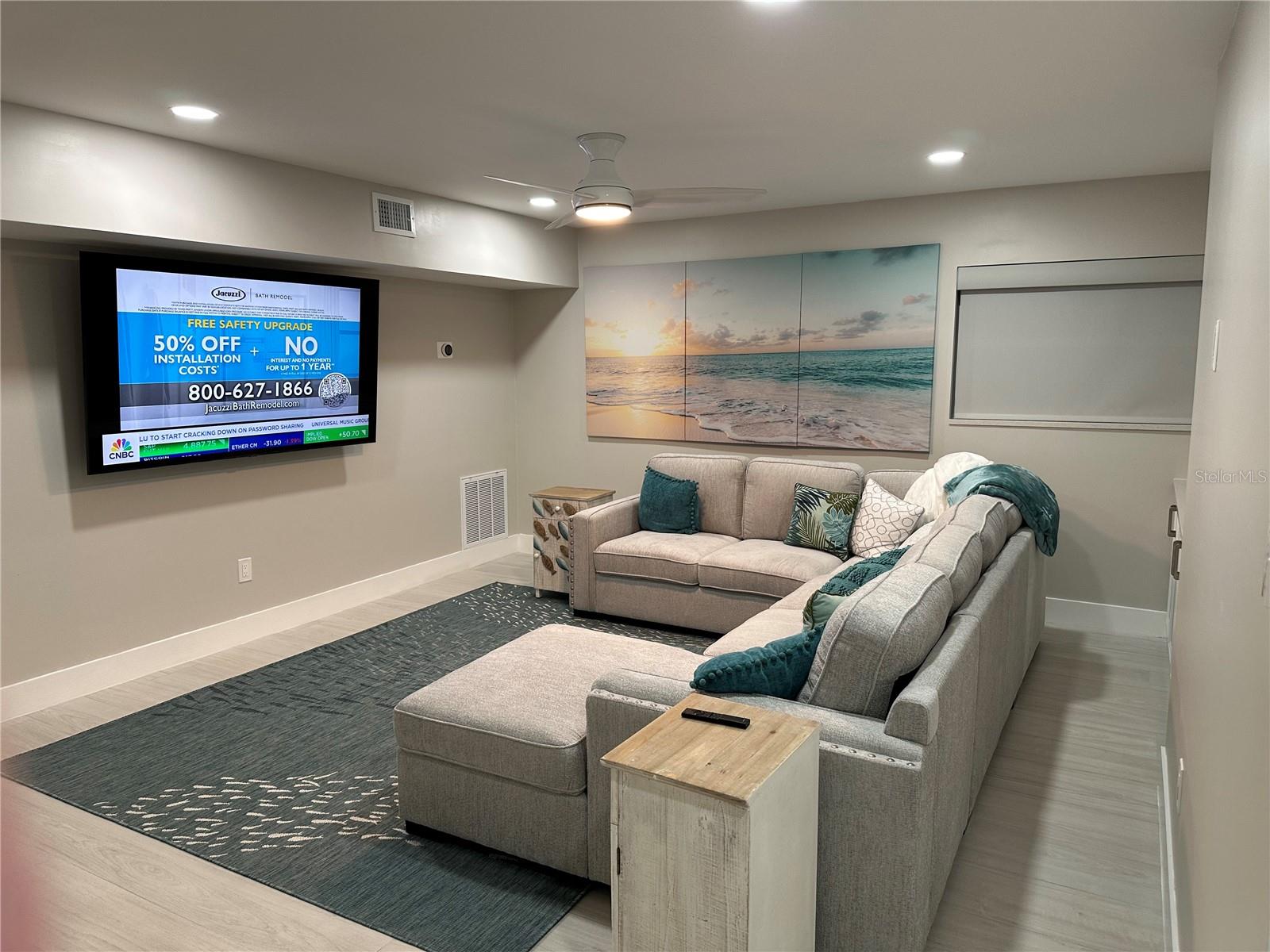 Image 5 of 27 For 745 Eldorado Avenue