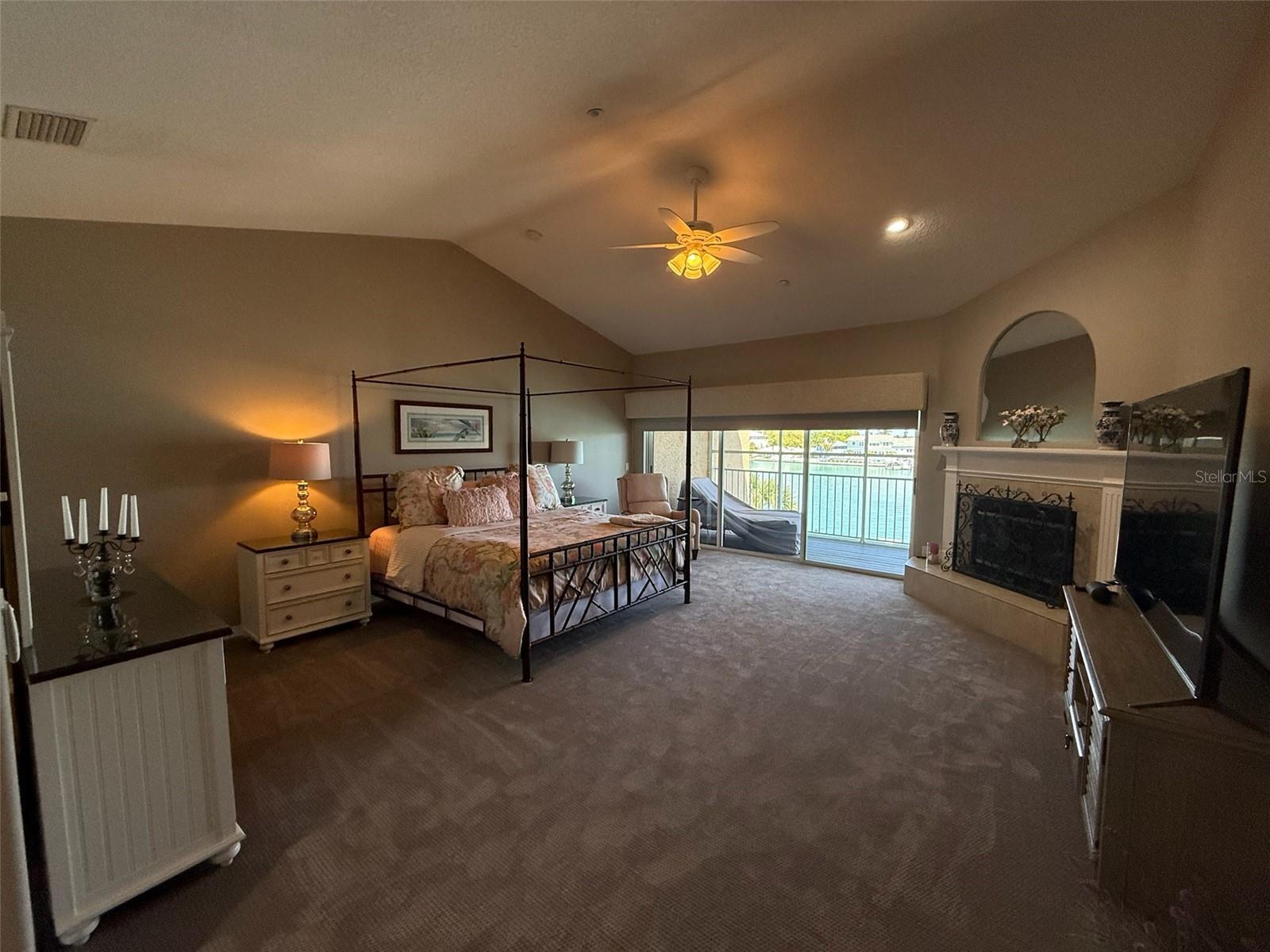 Image 10 of 20 For 10067 Gulf Boulevard