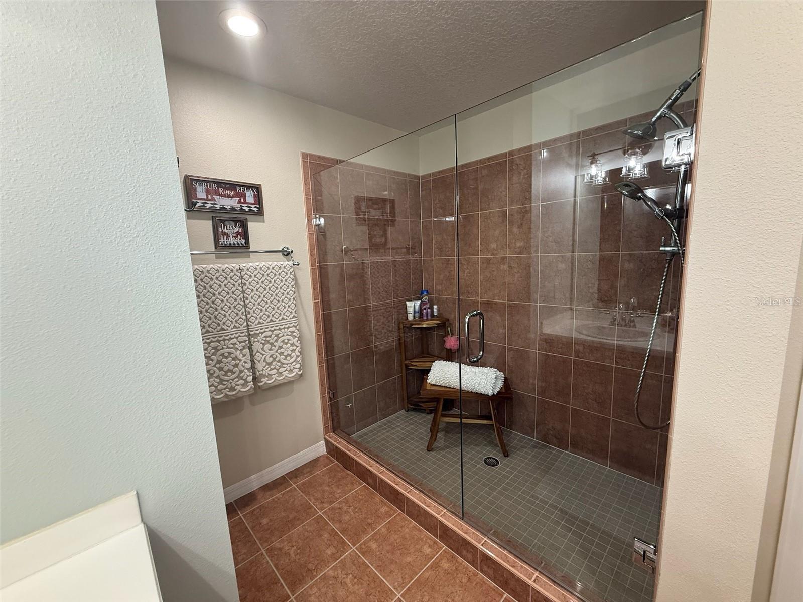 Image 16 of 20 For 10067 Gulf Boulevard