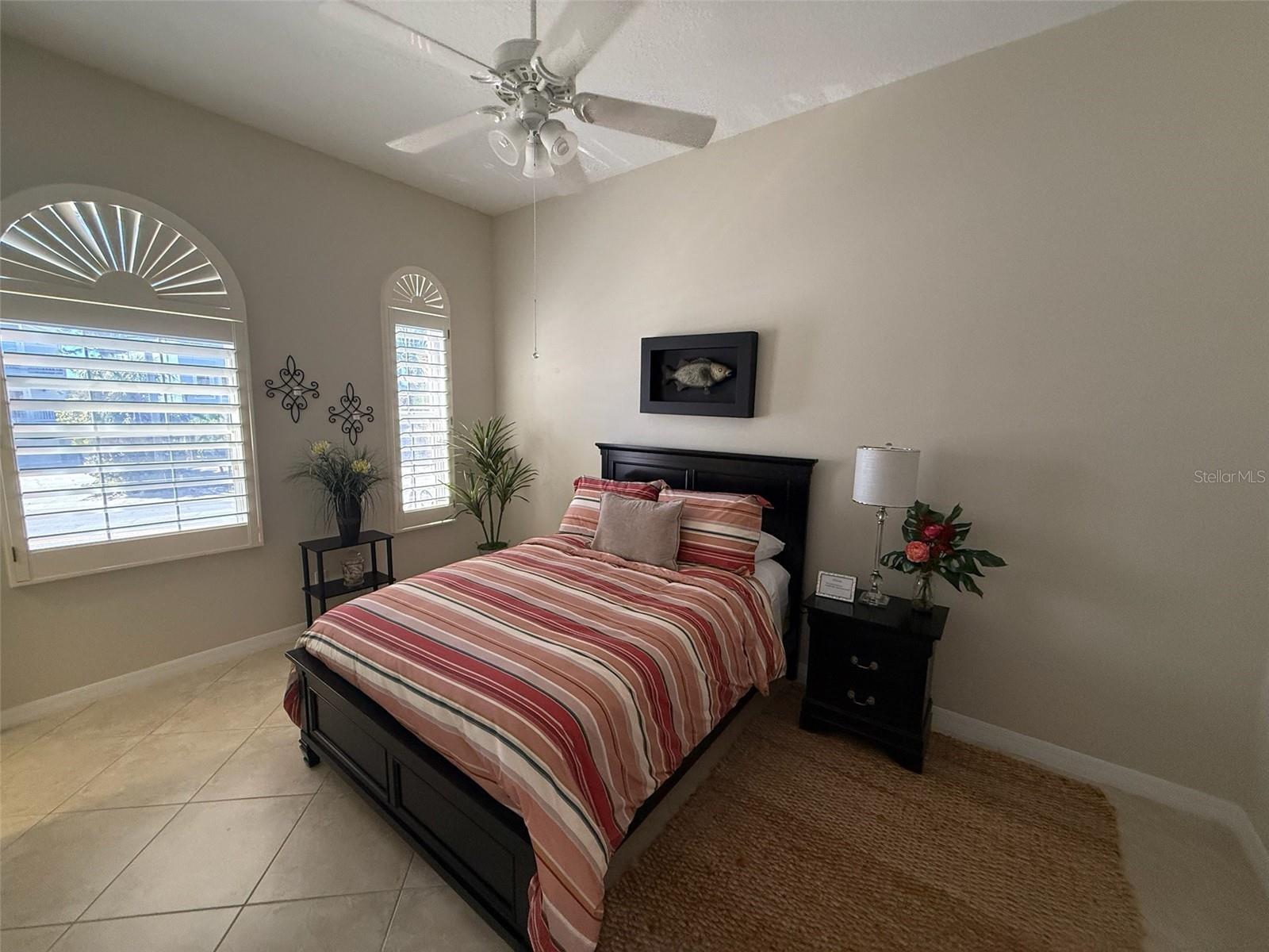 Image 17 of 20 For 10067 Gulf Boulevard