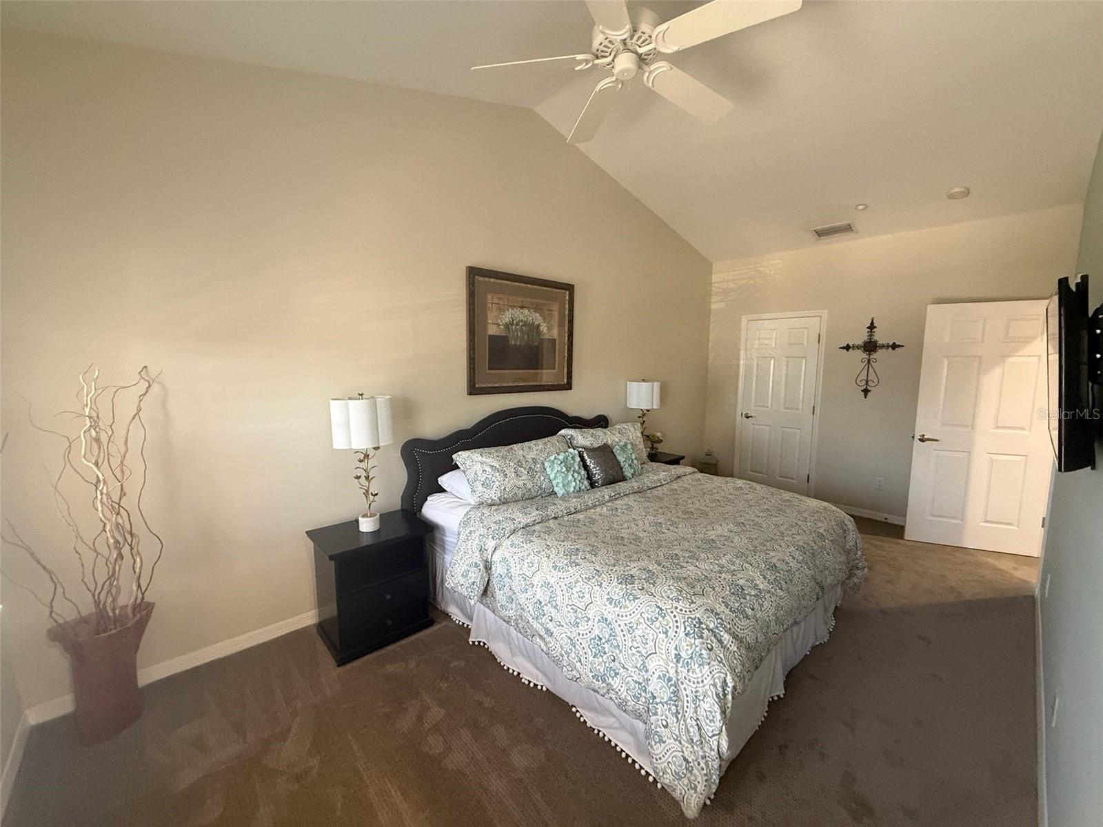 Image 19 of 20 For 10067 Gulf Boulevard