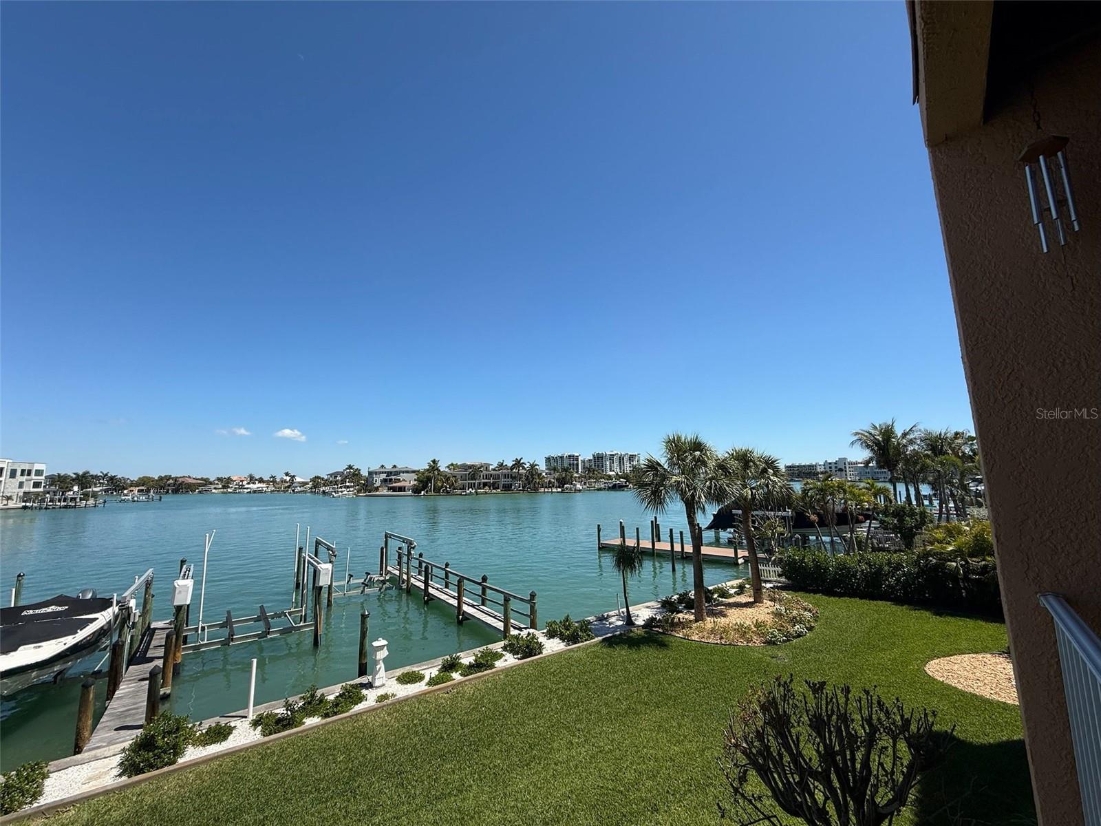 Image 6 of 20 For 10067 Gulf Boulevard