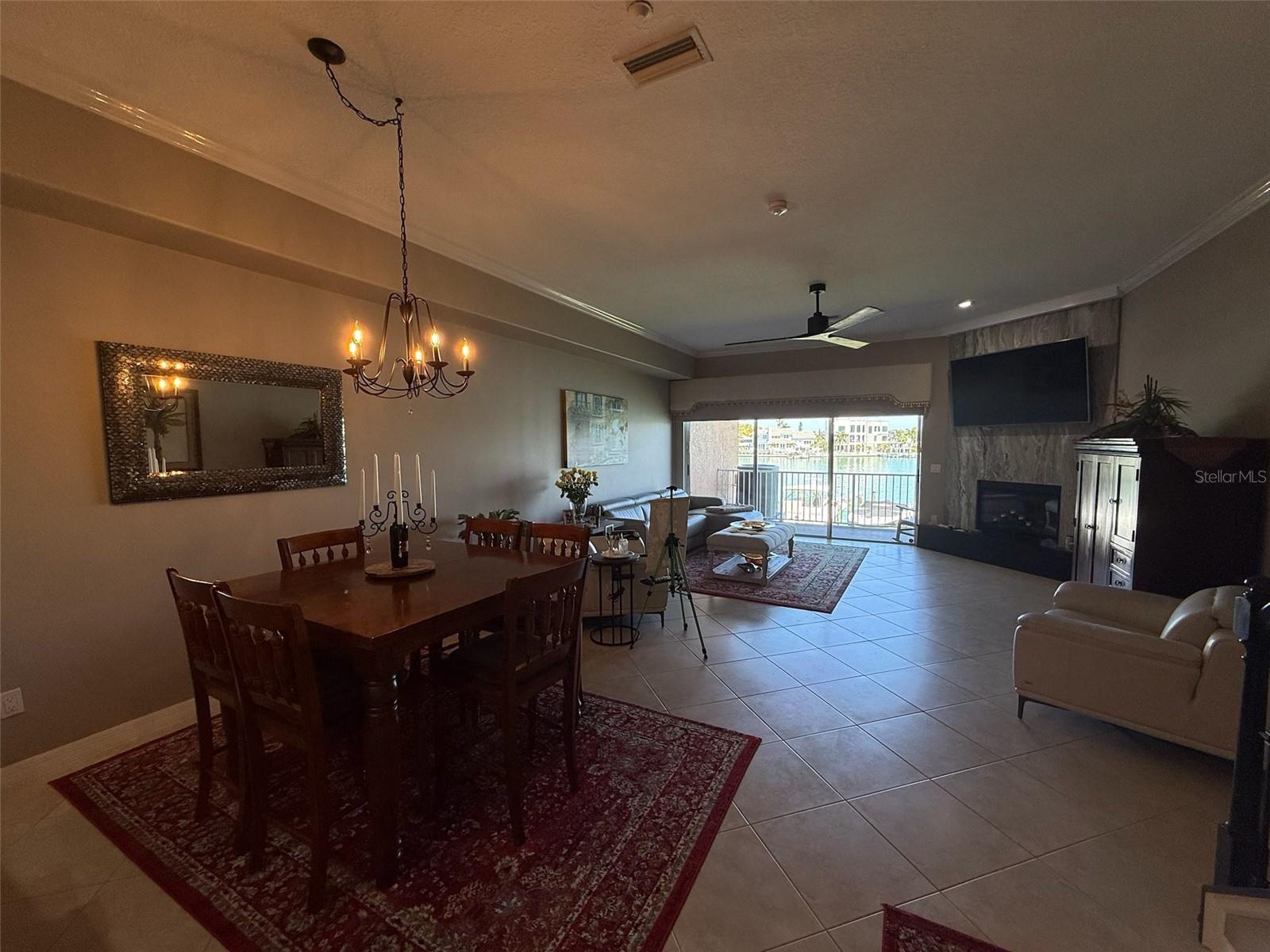 Image 7 of 20 For 10067 Gulf Boulevard