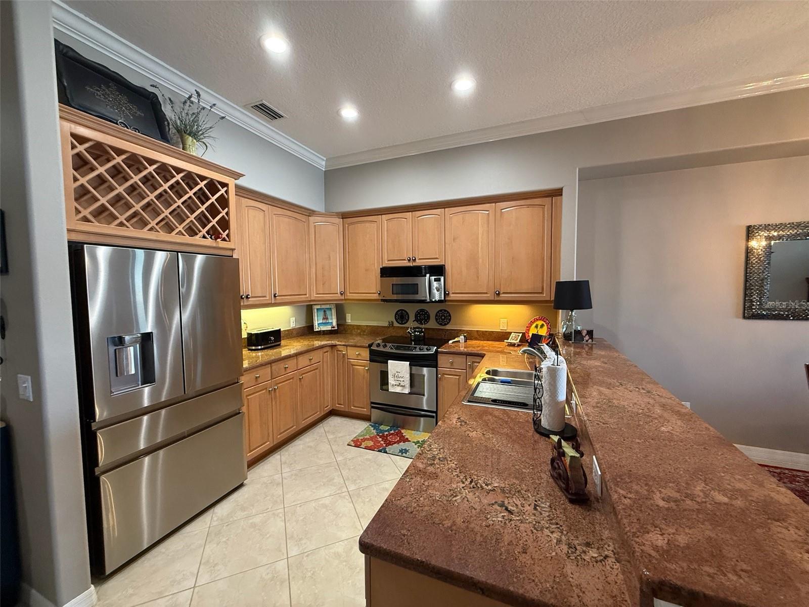 Image 9 of 20 For 10067 Gulf Boulevard