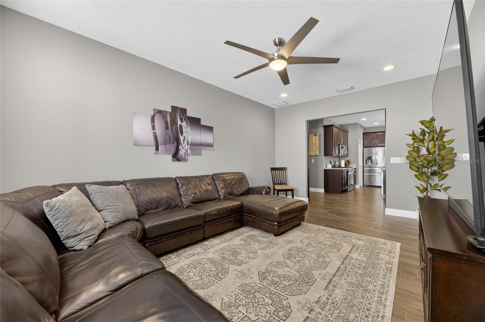 Image 14 of 49 For 14121 Carissa Meadows Court