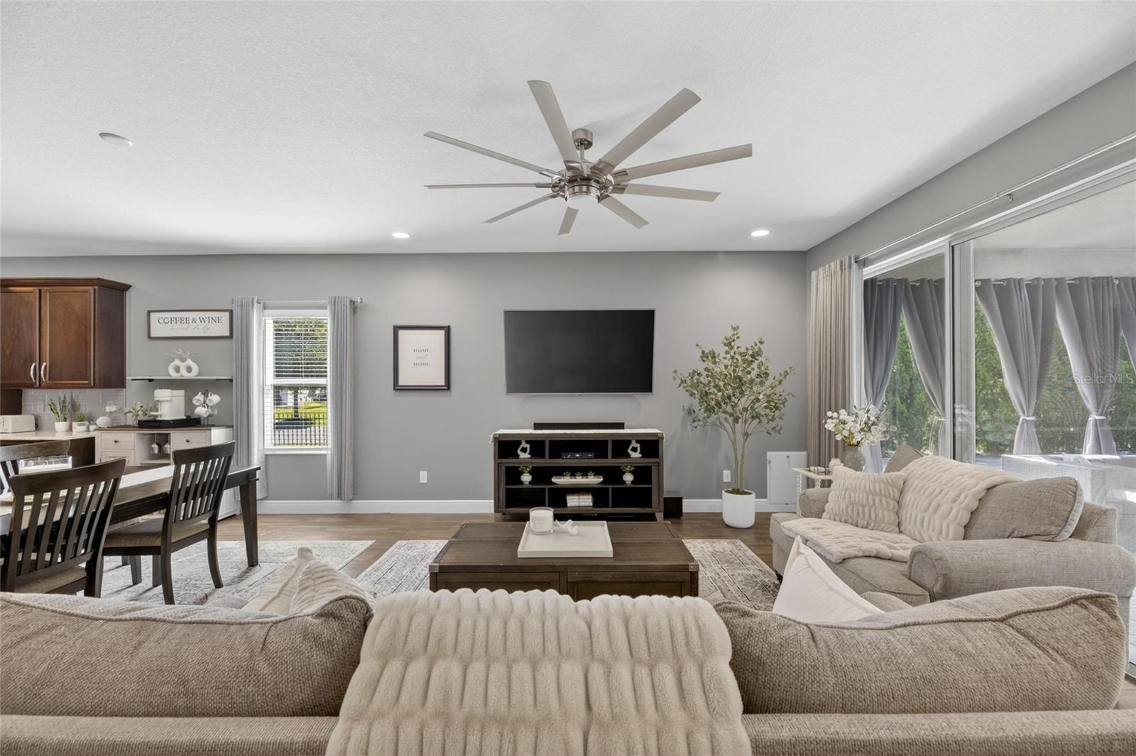 Image 17 of 49 For 14121 Carissa Meadows Court