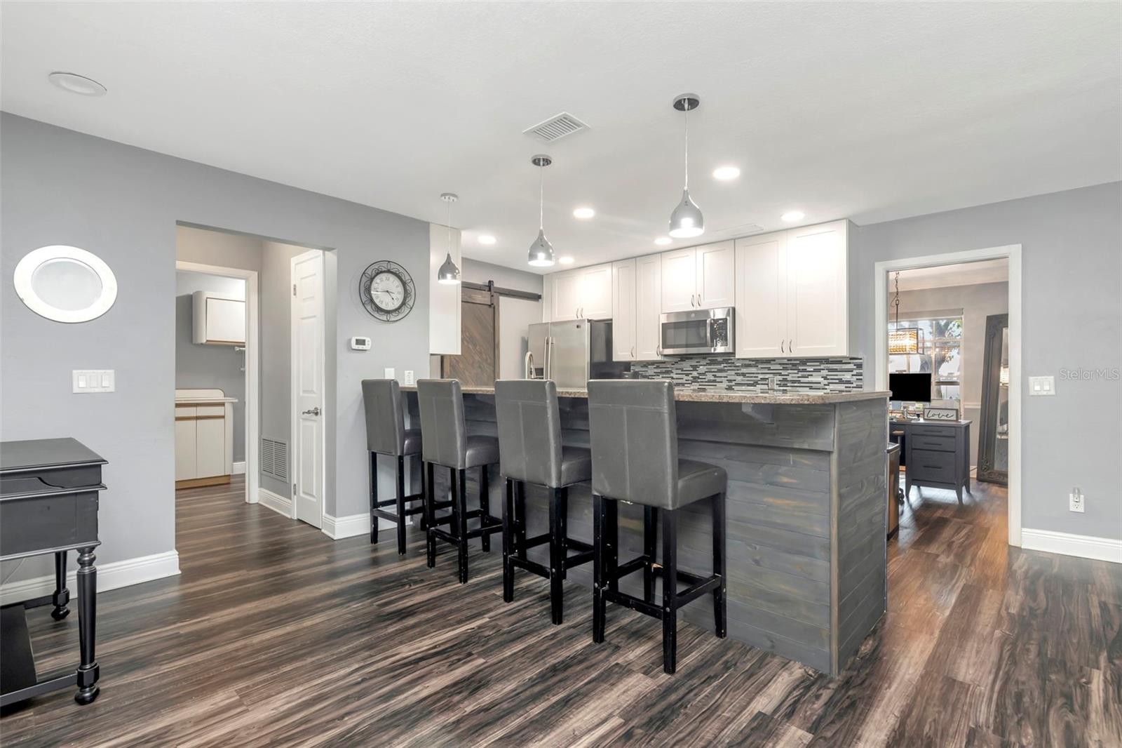 Image 14 of 51 For 1424 Stewart Boulevard