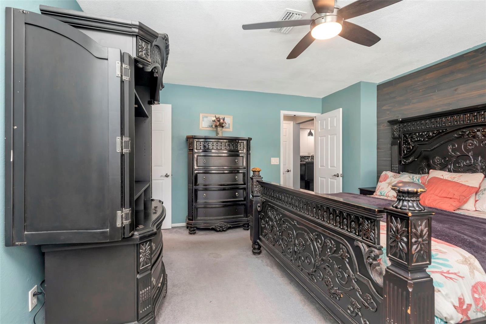 Image 24 of 51 For 1424 Stewart Boulevard