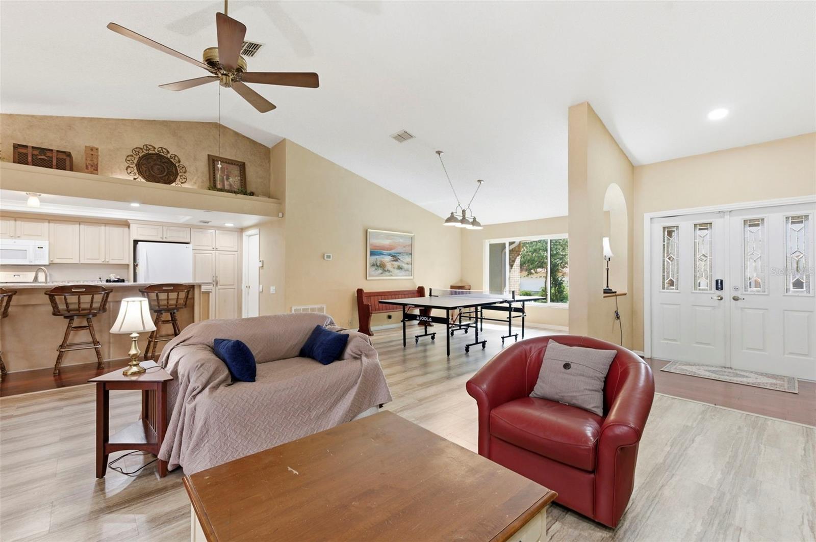 Image 12 of 58 For 2418 Anthony Avenue