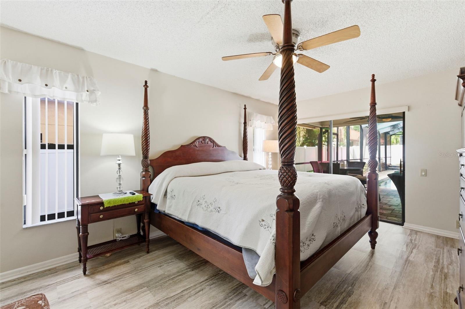 Image 15 of 58 For 2418 Anthony Avenue