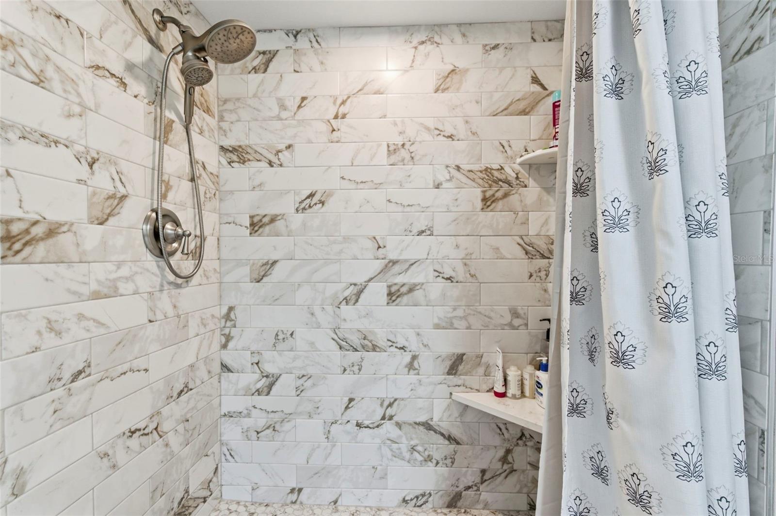 Image 20 of 58 For 2418 Anthony Avenue