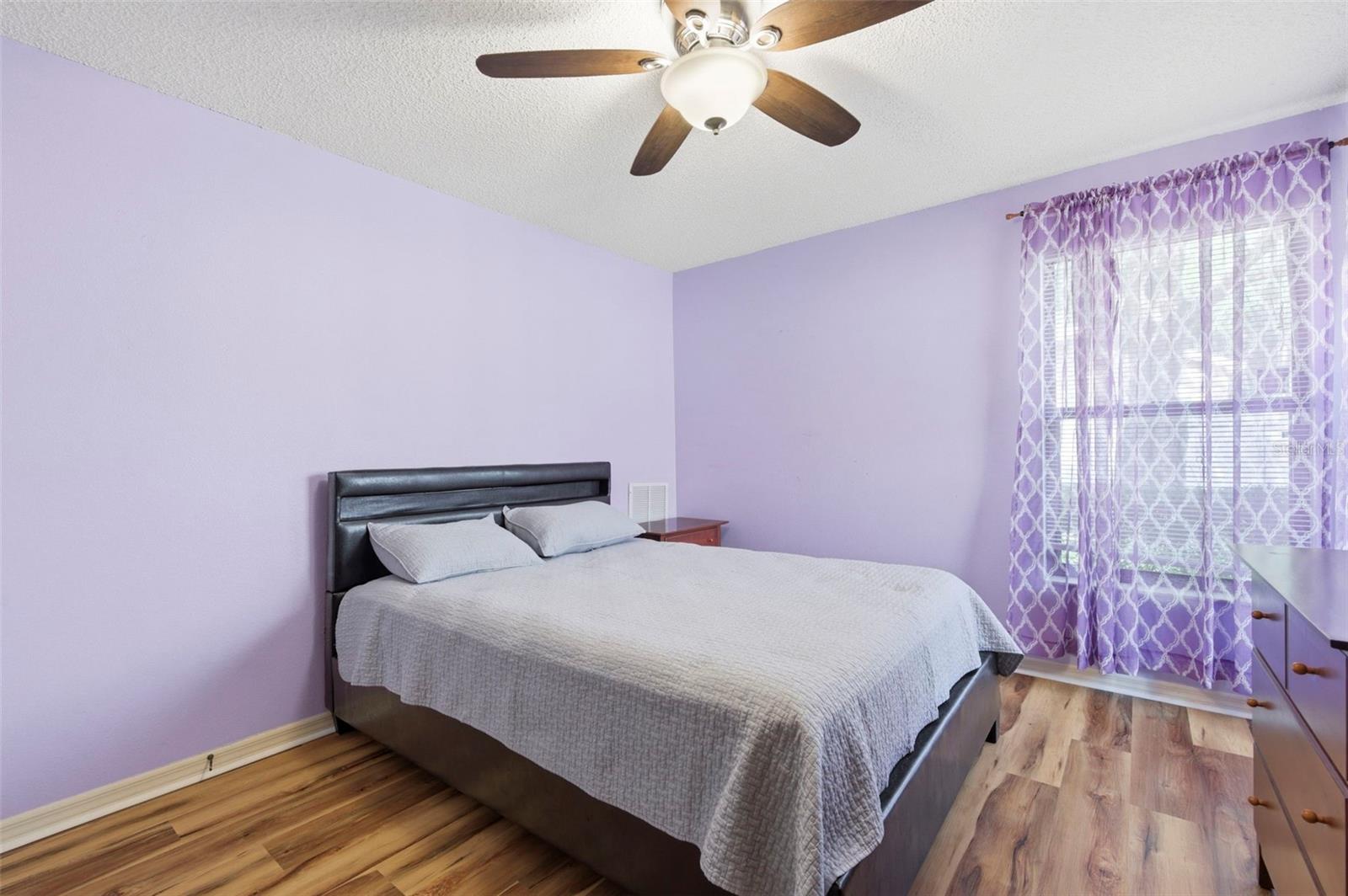 Image 36 of 58 For 2418 Anthony Avenue