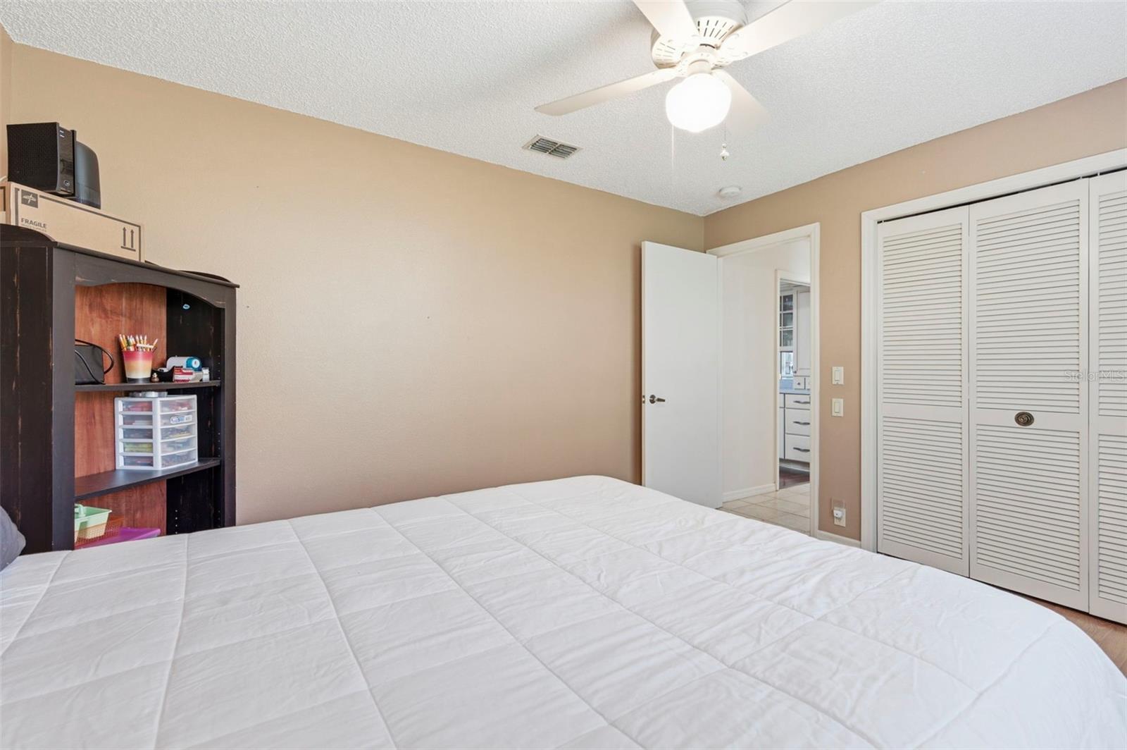 Image 40 of 58 For 2418 Anthony Avenue