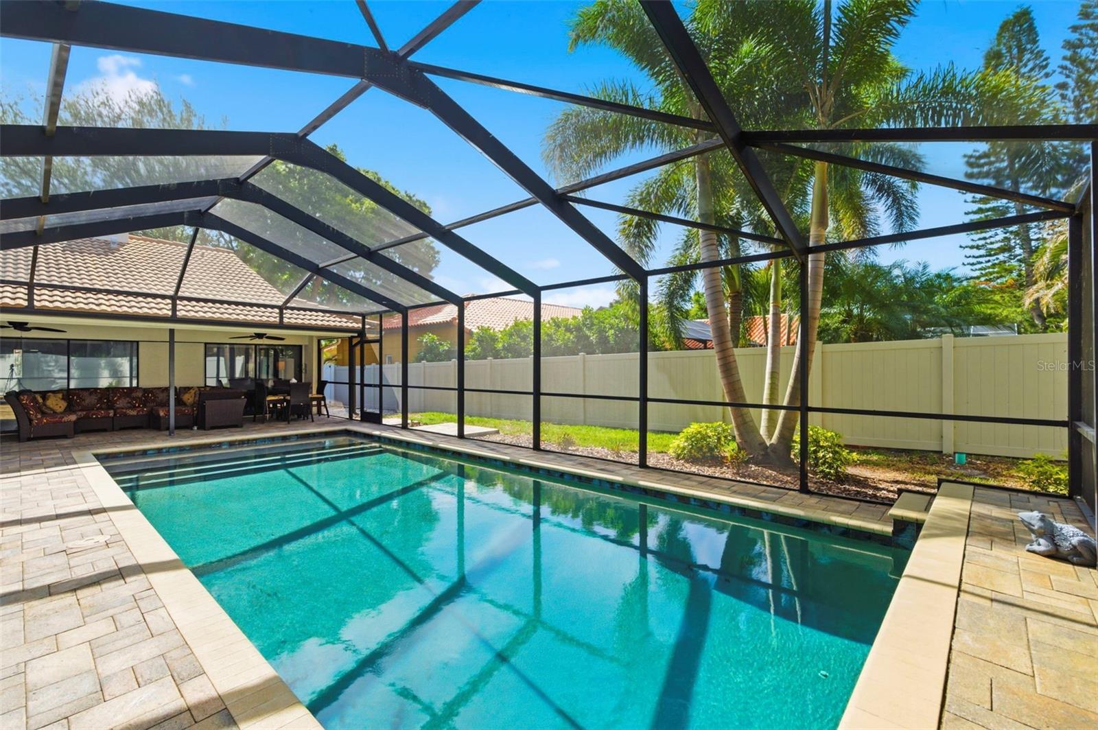 Image 46 of 58 For 2418 Anthony Avenue