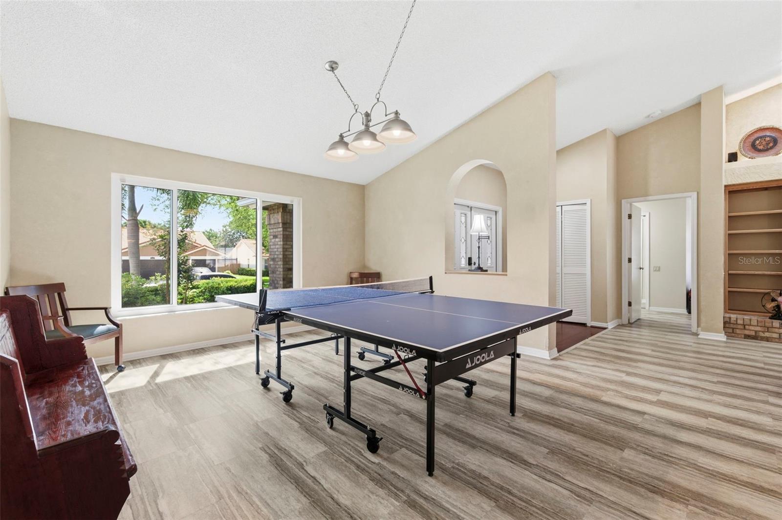 Image 9 of 58 For 2418 Anthony Avenue