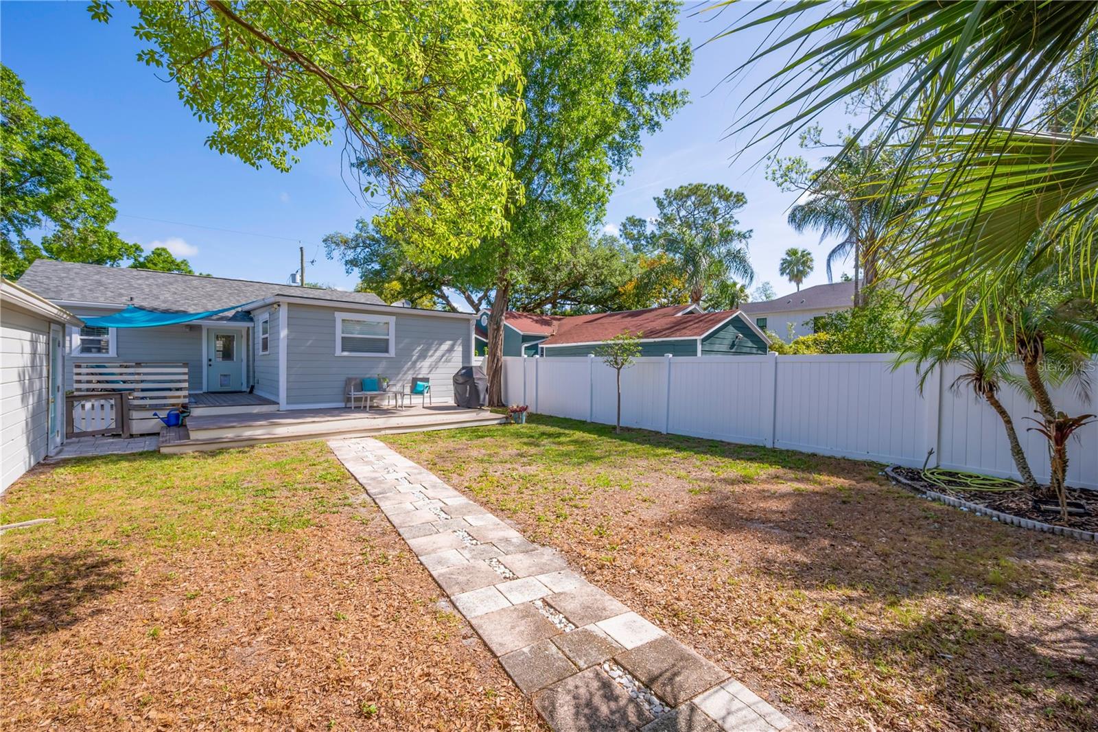 Image 22 of 24 For 812 Coral Street