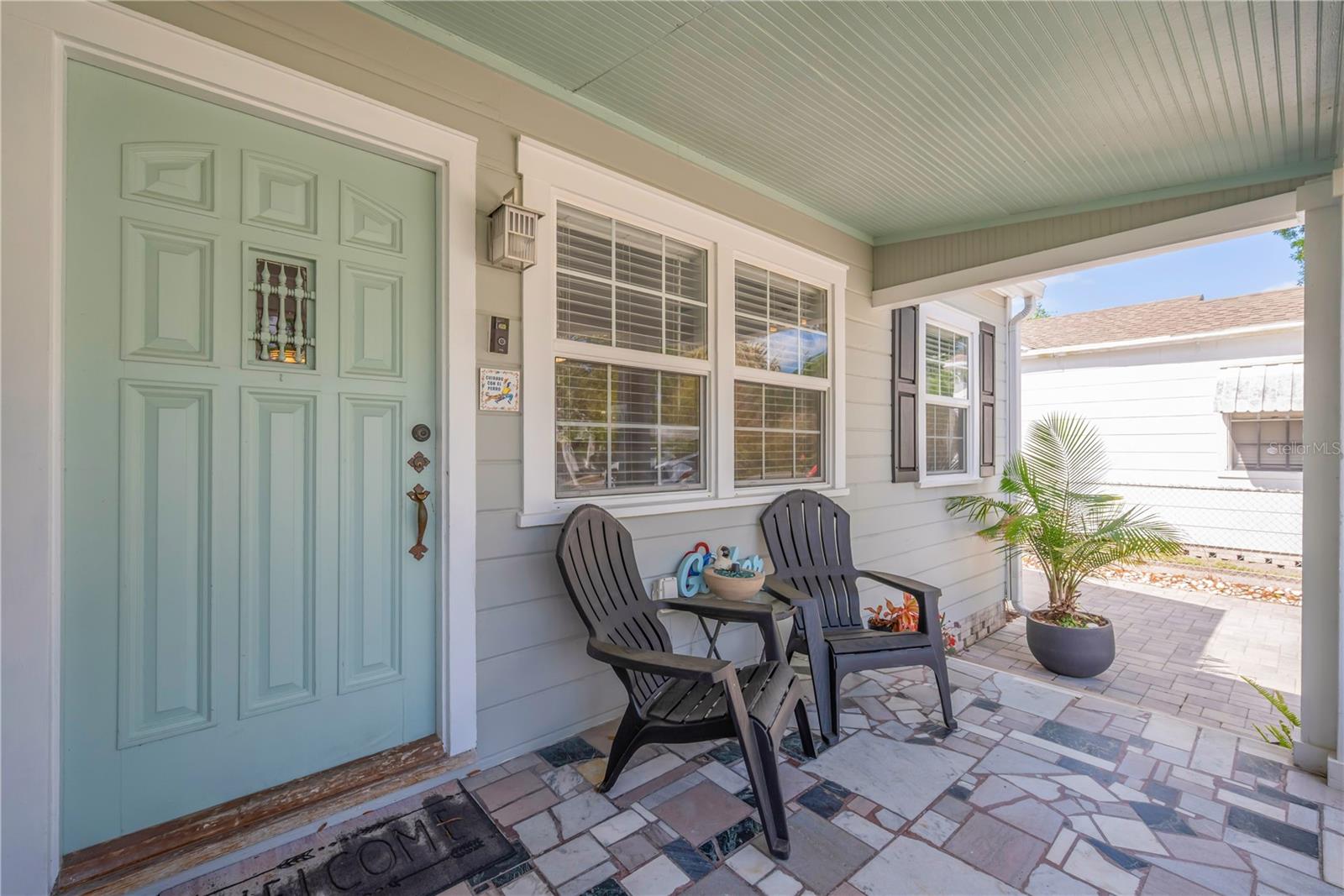 Image 3 of 24 For 812 Coral Street