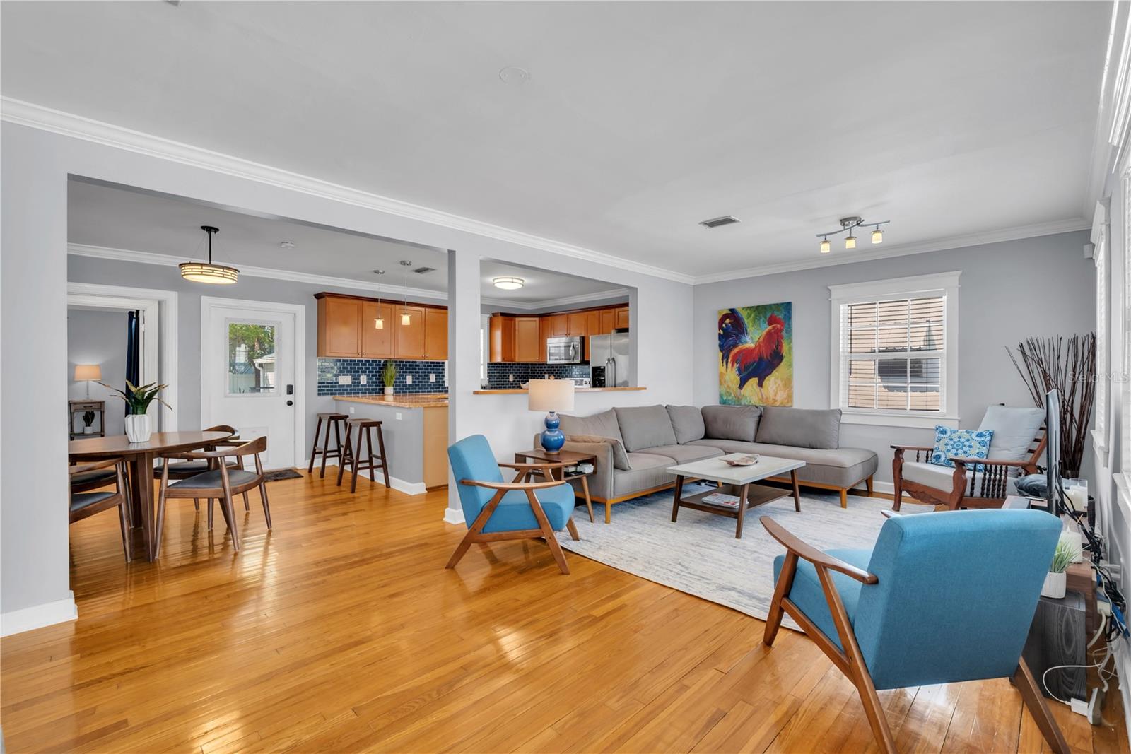 Image 4 of 24 For 812 Coral Street