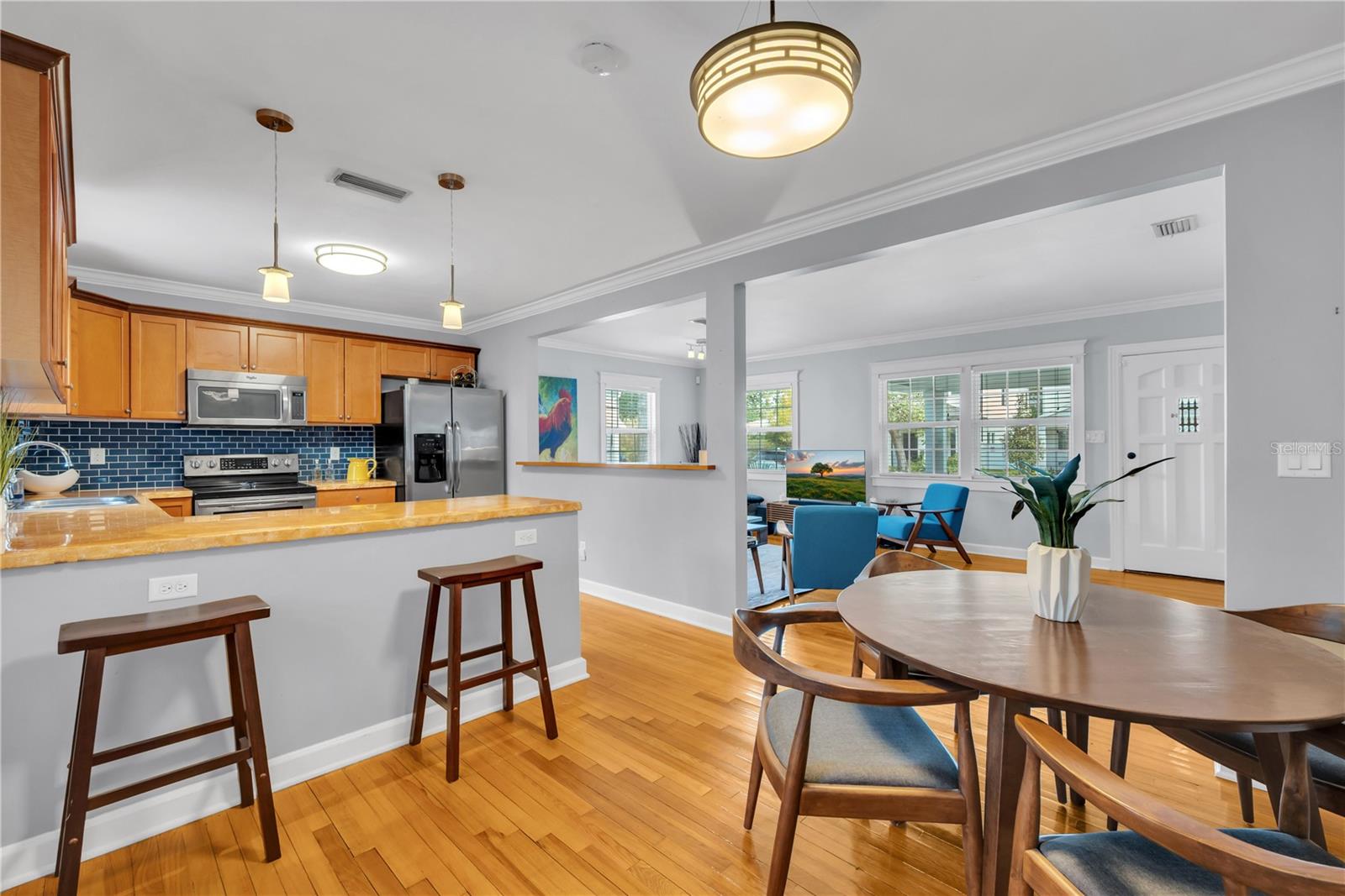 Image 8 of 24 For 812 Coral Street