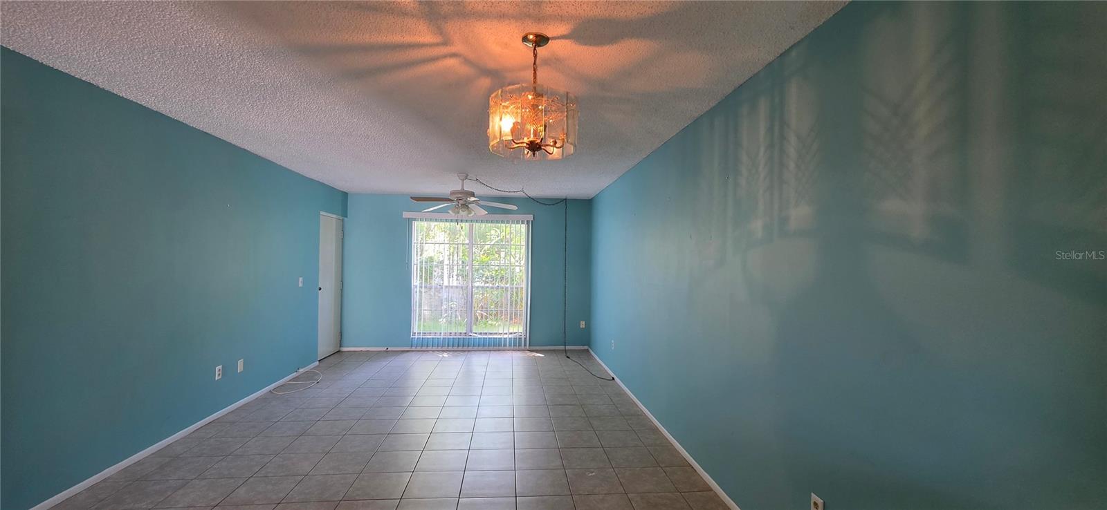 Listing photo id 2 for 2625 State Road 590  813