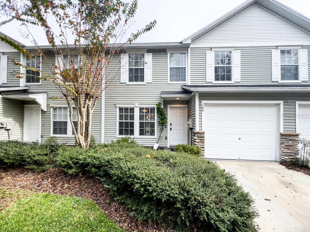 Details for 109 Woodknoll Place, VALRICO, FL 33594