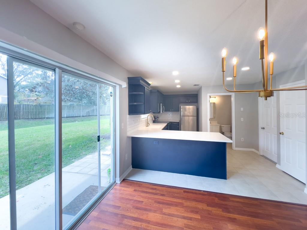 Image 16 of 34 For 109 Woodknoll Place