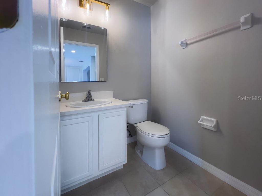 Image 17 of 34 For 109 Woodknoll Place