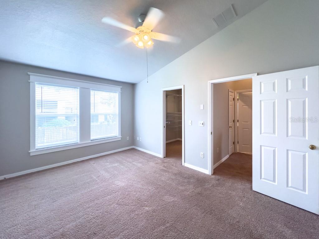 Image 21 of 34 For 109 Woodknoll Place