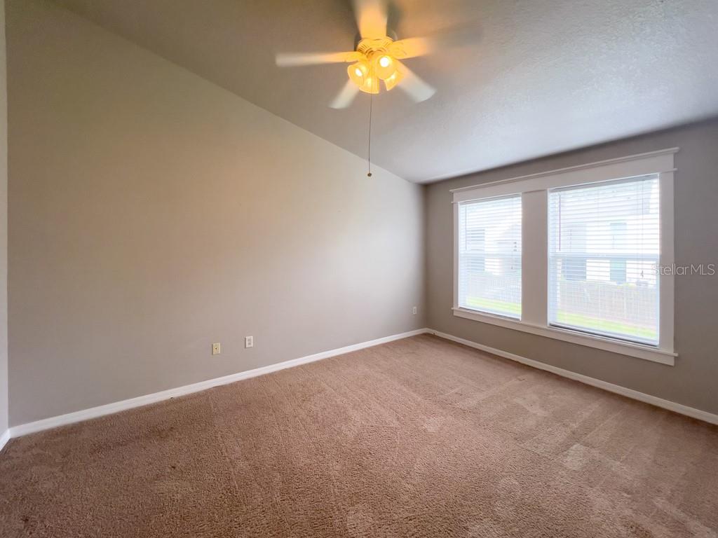 Image 22 of 34 For 109 Woodknoll Place