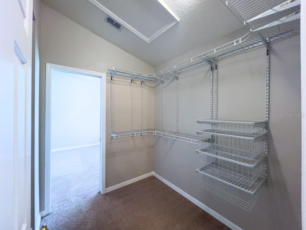 Image 23 of 34 For 109 Woodknoll Place