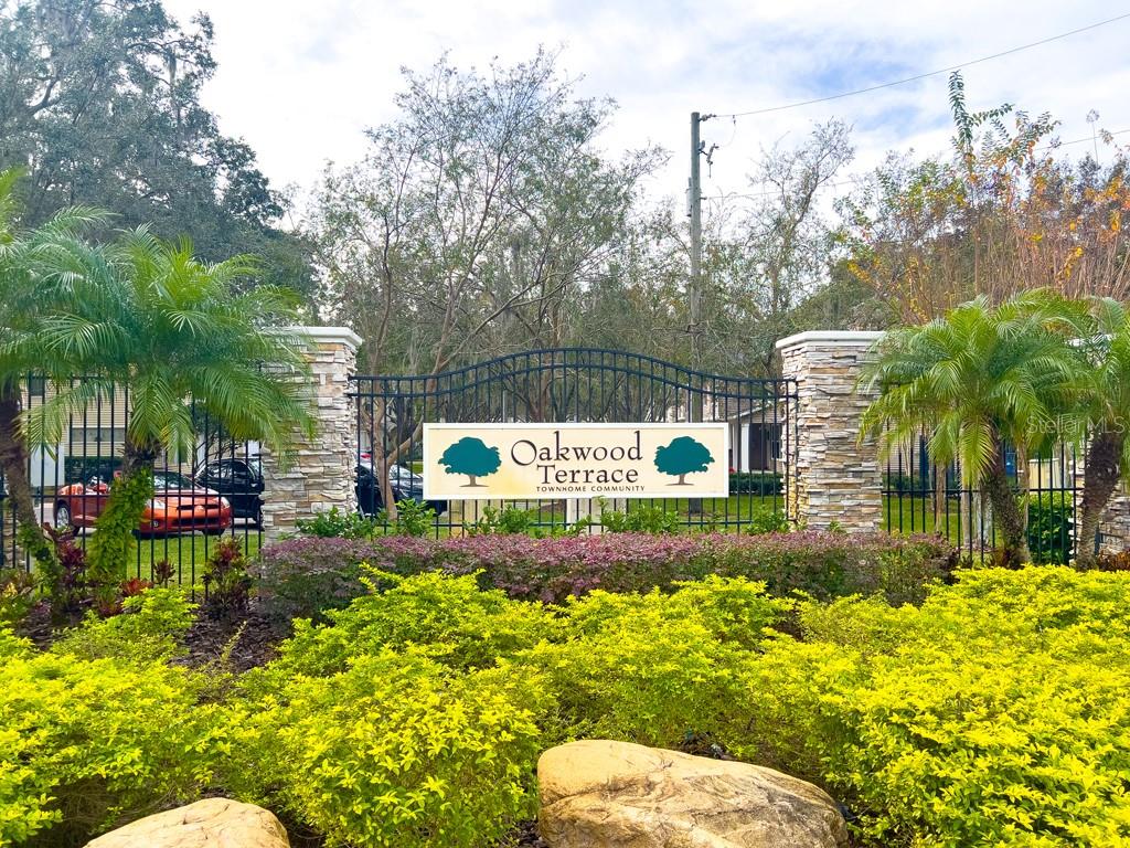 Image 31 of 34 For 109 Woodknoll Place