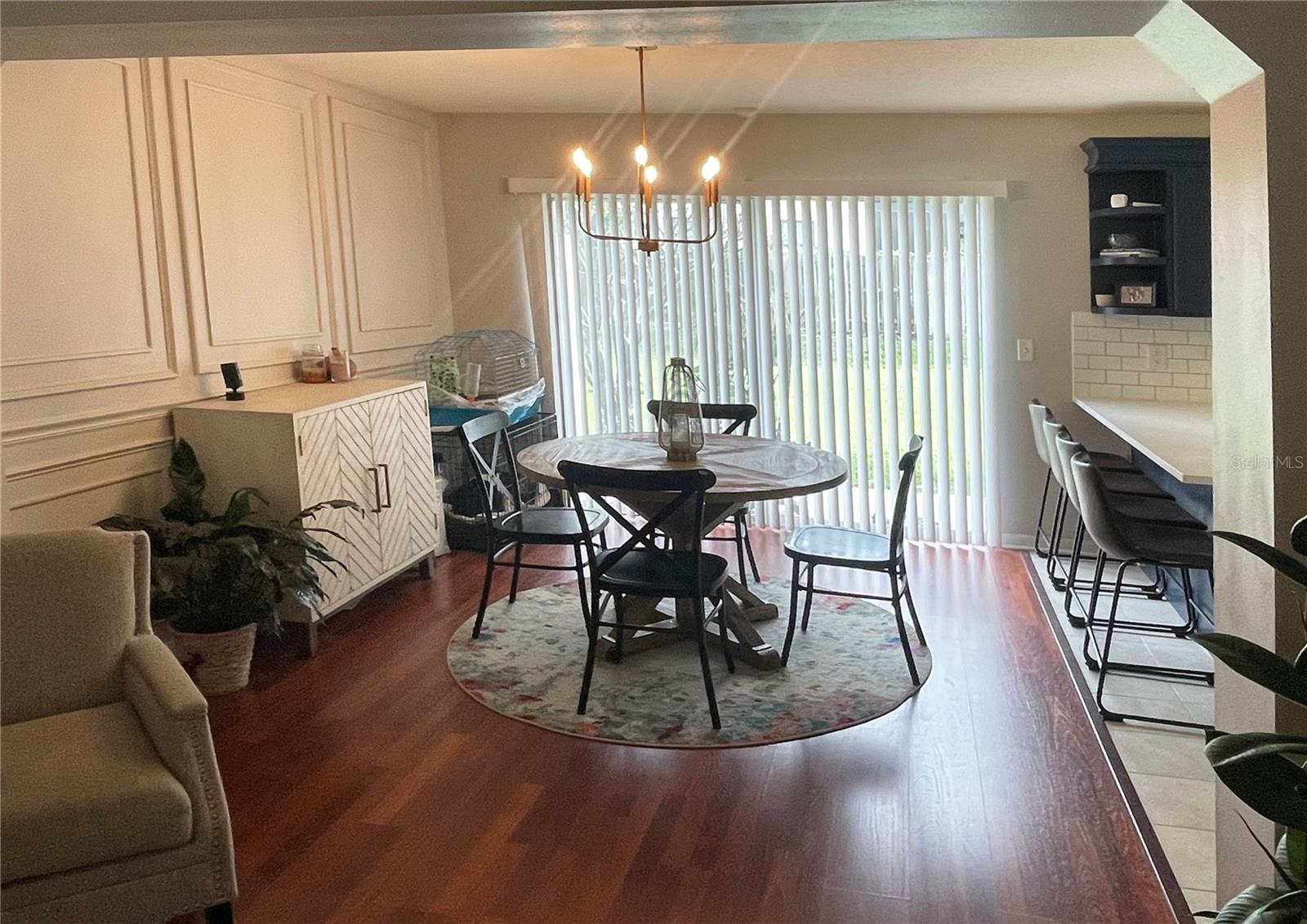 Image 8 of 34 For 109 Woodknoll Place