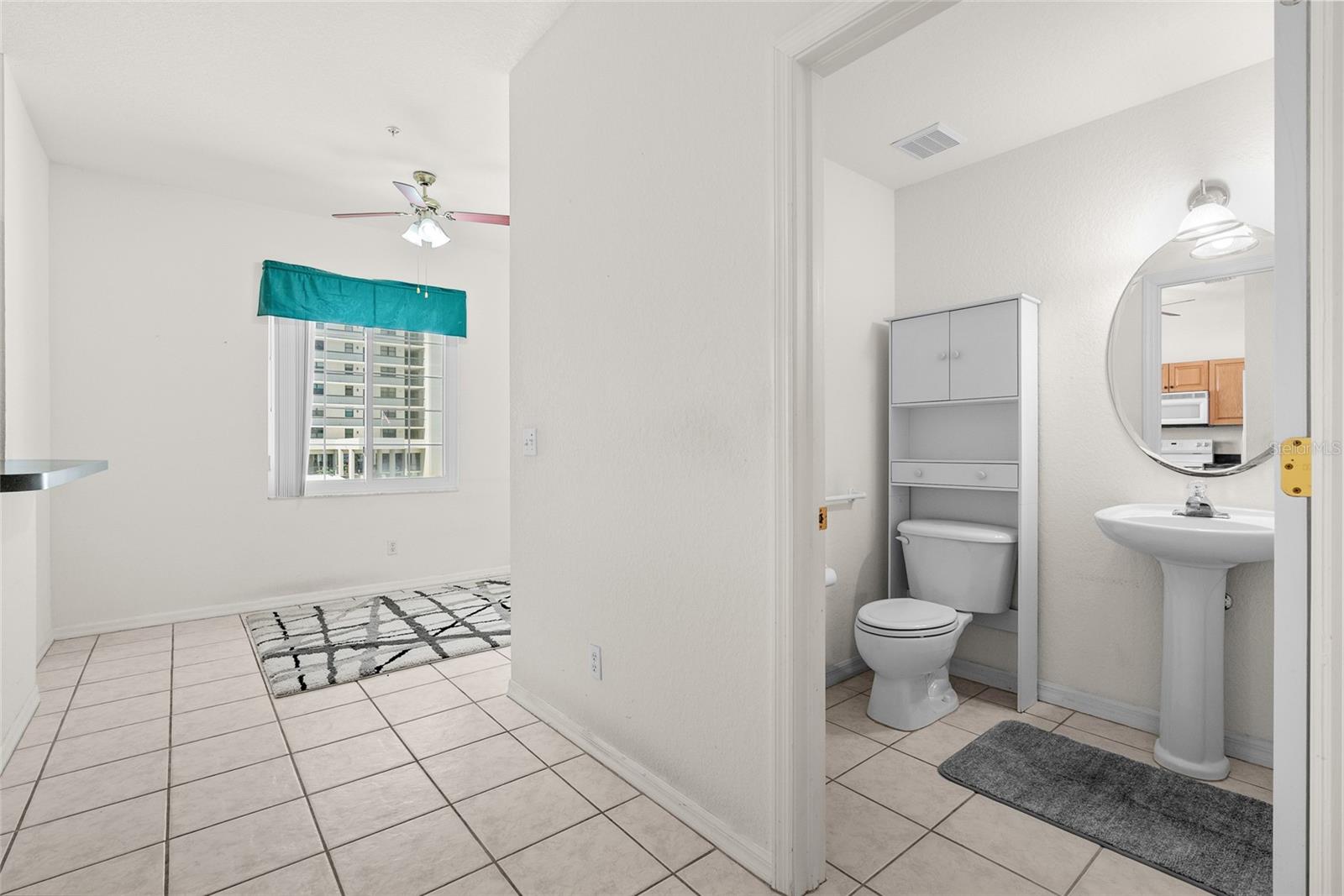 Image 11 of 45 For 15467 Gulf Boulevard 8