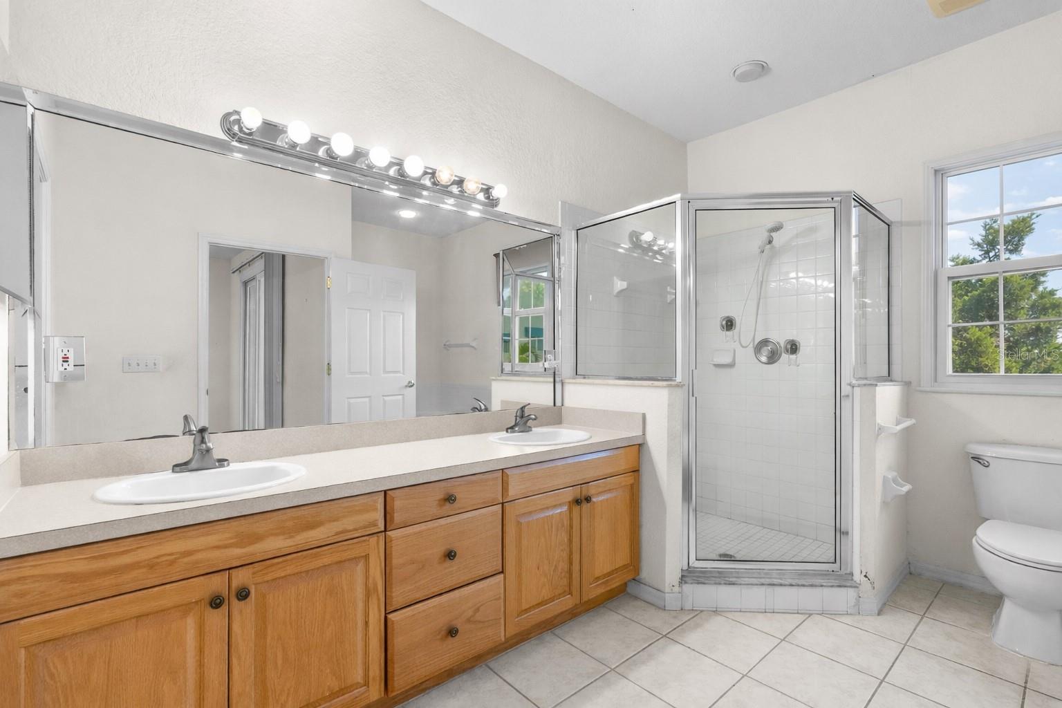 Image 21 of 45 For 15467 Gulf Boulevard 8