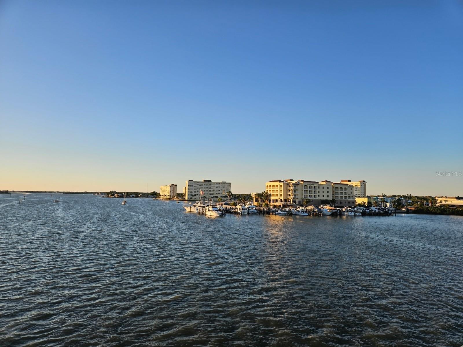 Image 33 of 45 For 15467 Gulf Boulevard 8