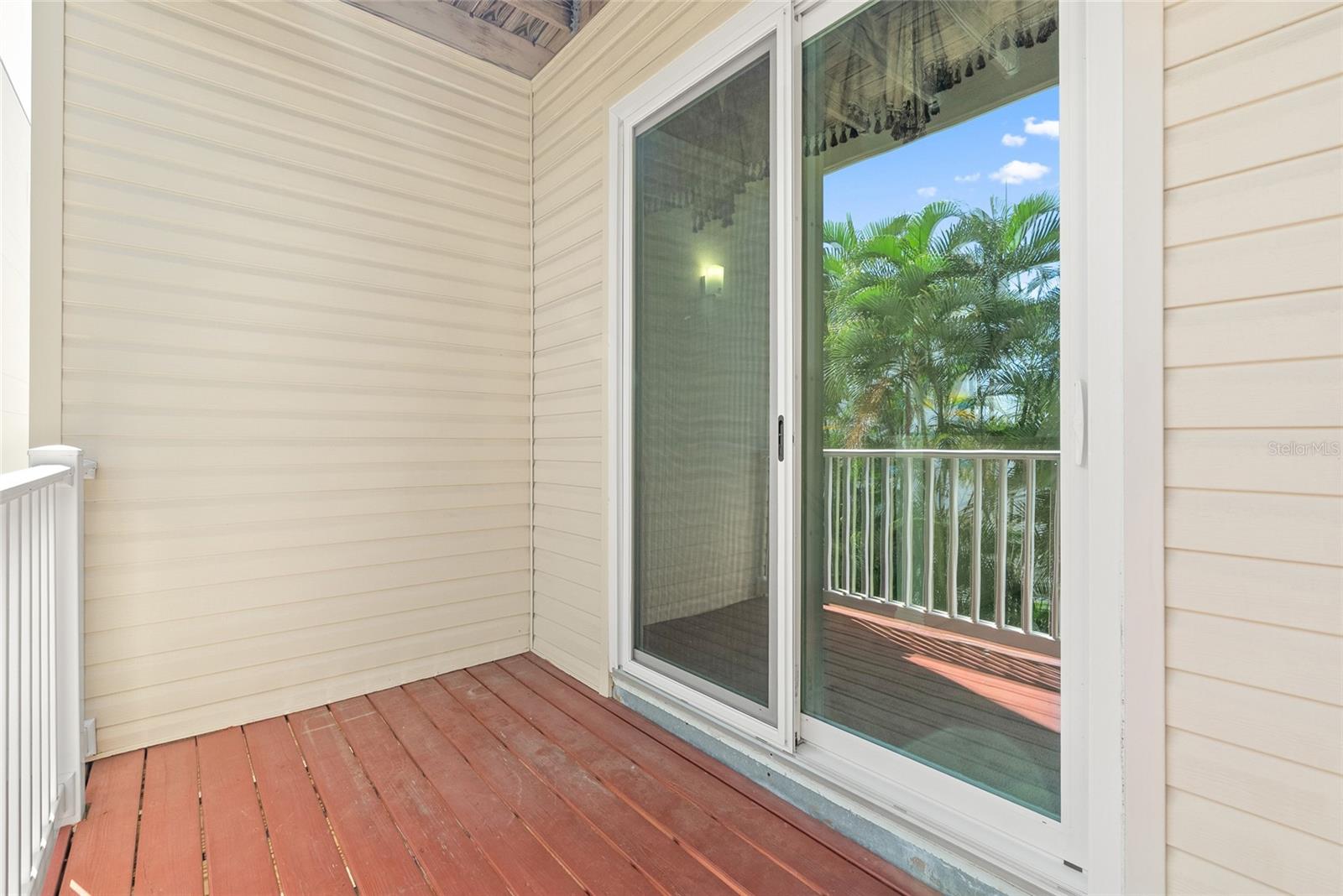 Image 8 of 45 For 15467 Gulf Boulevard 8