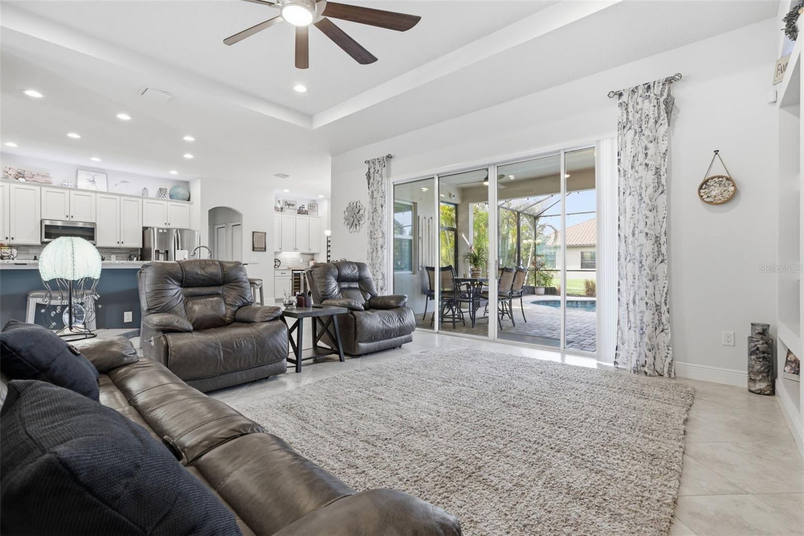 Image 10 of 35 For 3840 Cardenal Avenue