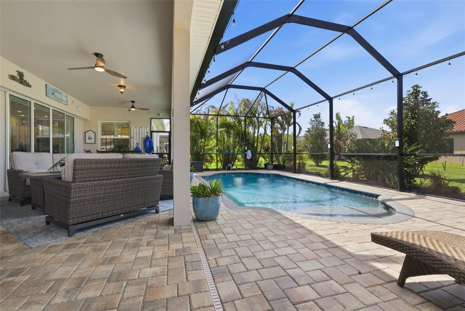 Image 14 of 35 For 3840 Cardenal Avenue