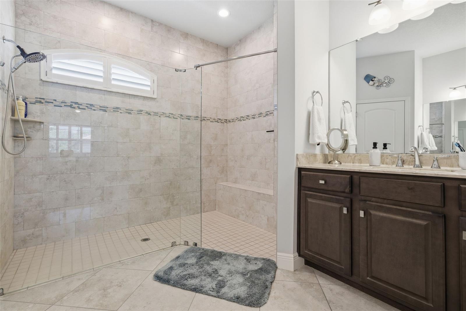 Image 18 of 35 For 3840 Cardenal Avenue