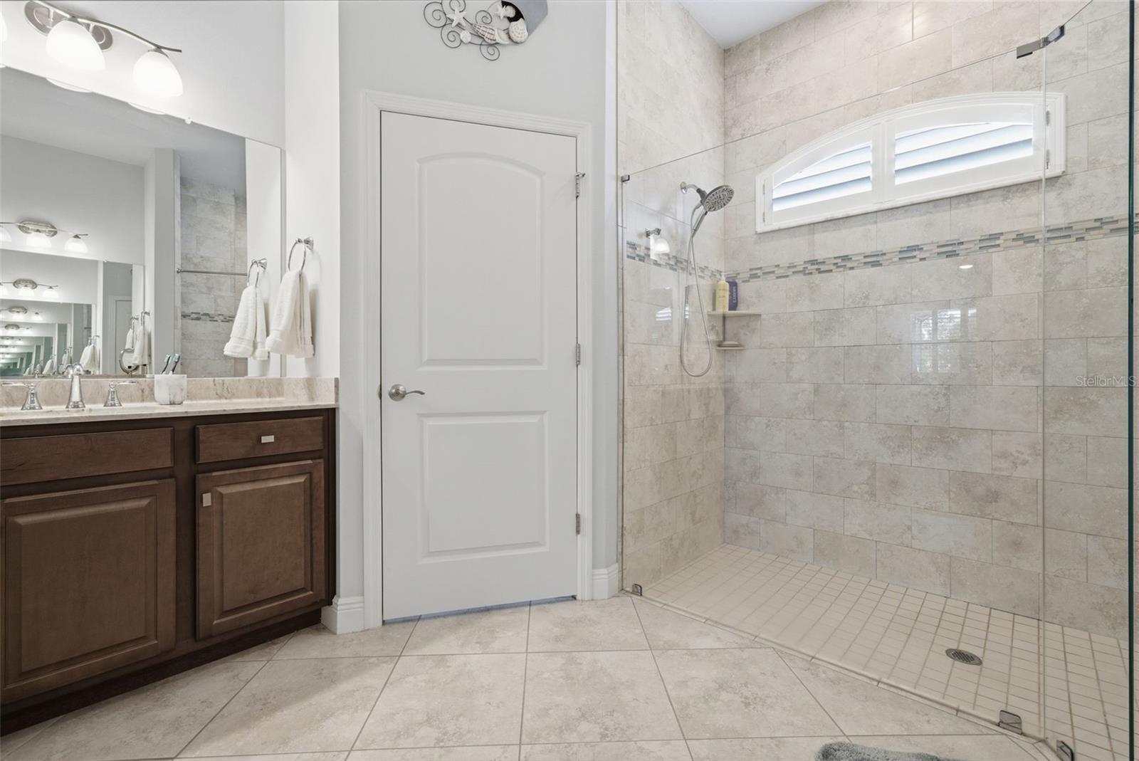 Image 19 of 35 For 3840 Cardenal Avenue