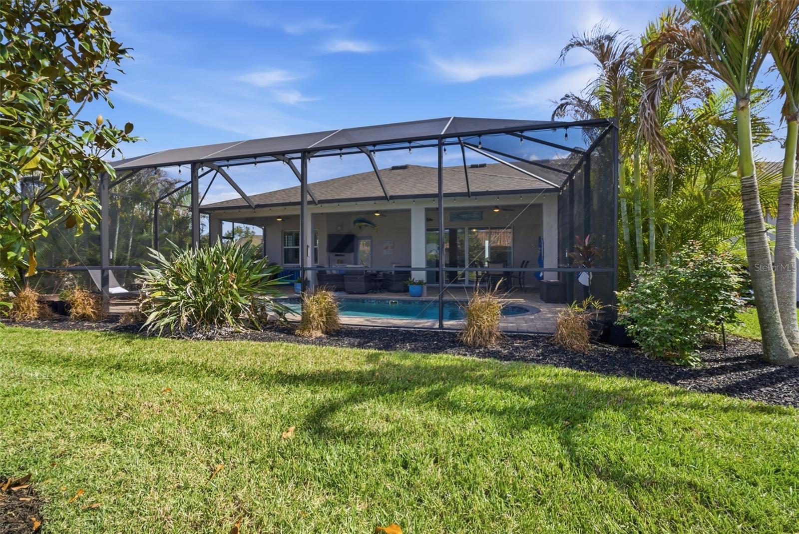 Image 26 of 35 For 3840 Cardenal Avenue