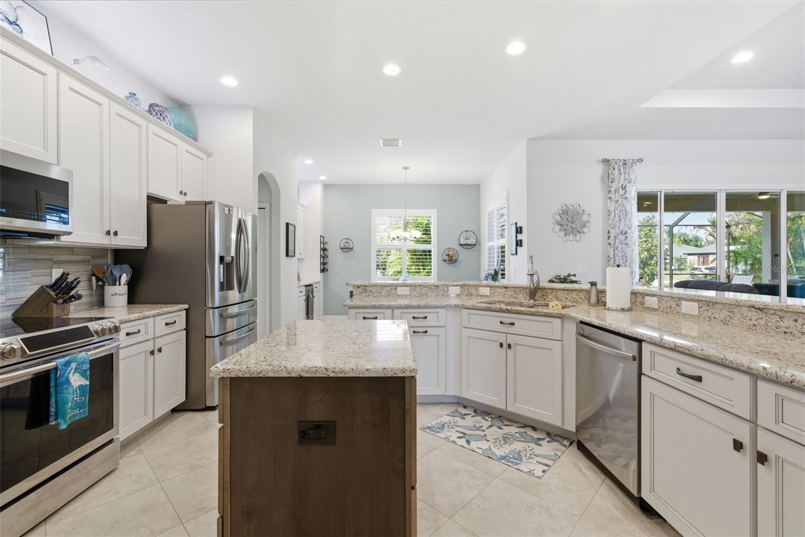 Image 4 of 35 For 3840 Cardenal Avenue