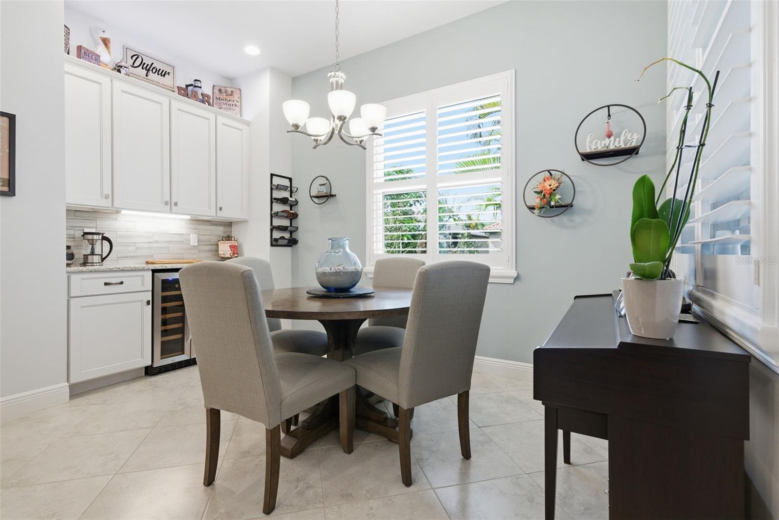 Image 8 of 35 For 3840 Cardenal Avenue