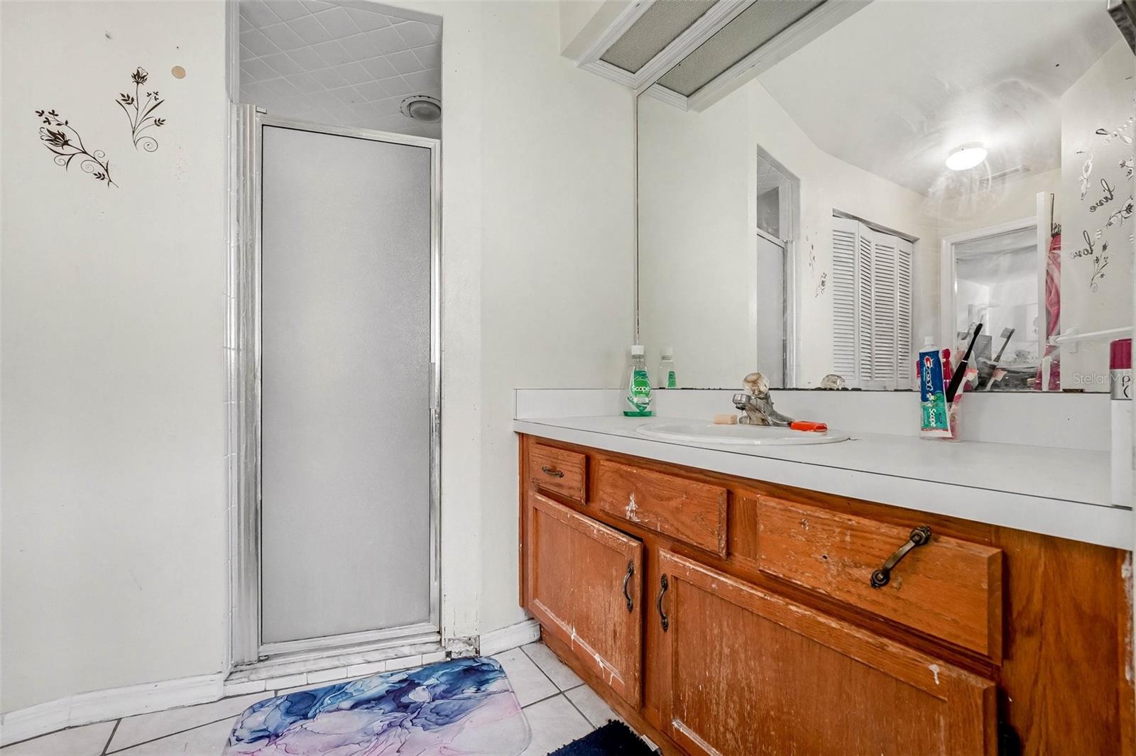 Image 8 of 13 For 917 Devonshire Way