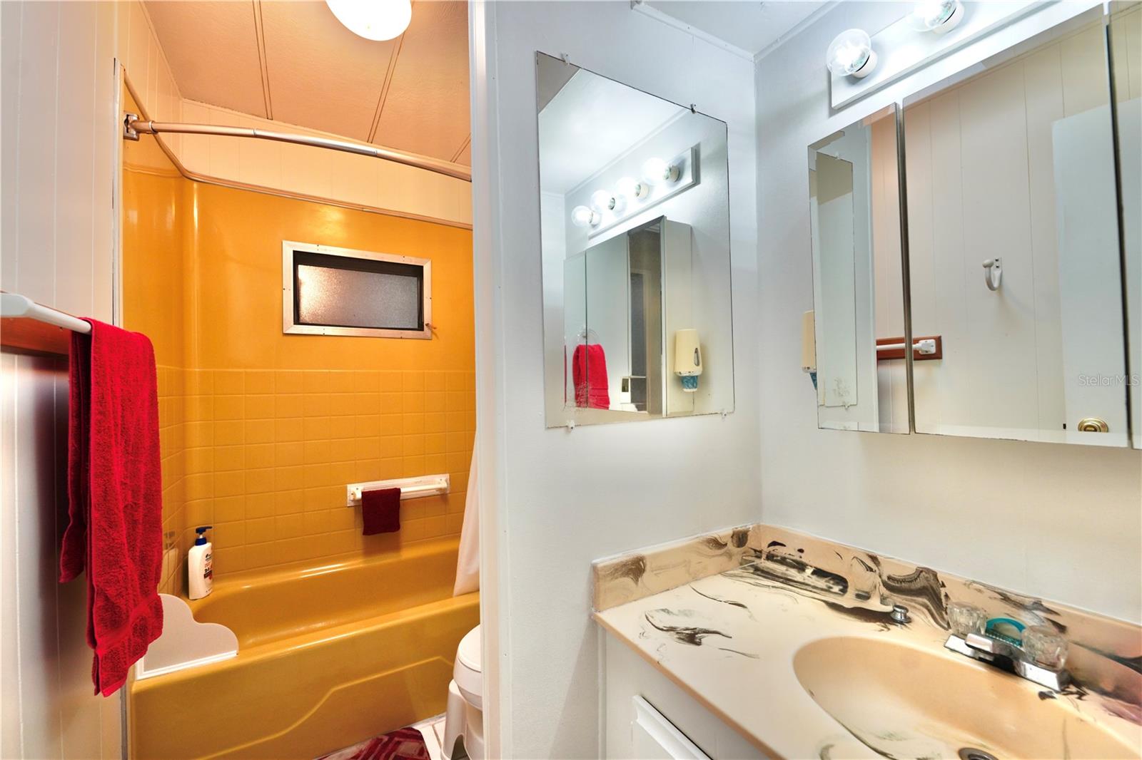 Image 15 of 30 For 7338 Thorpp Avenue