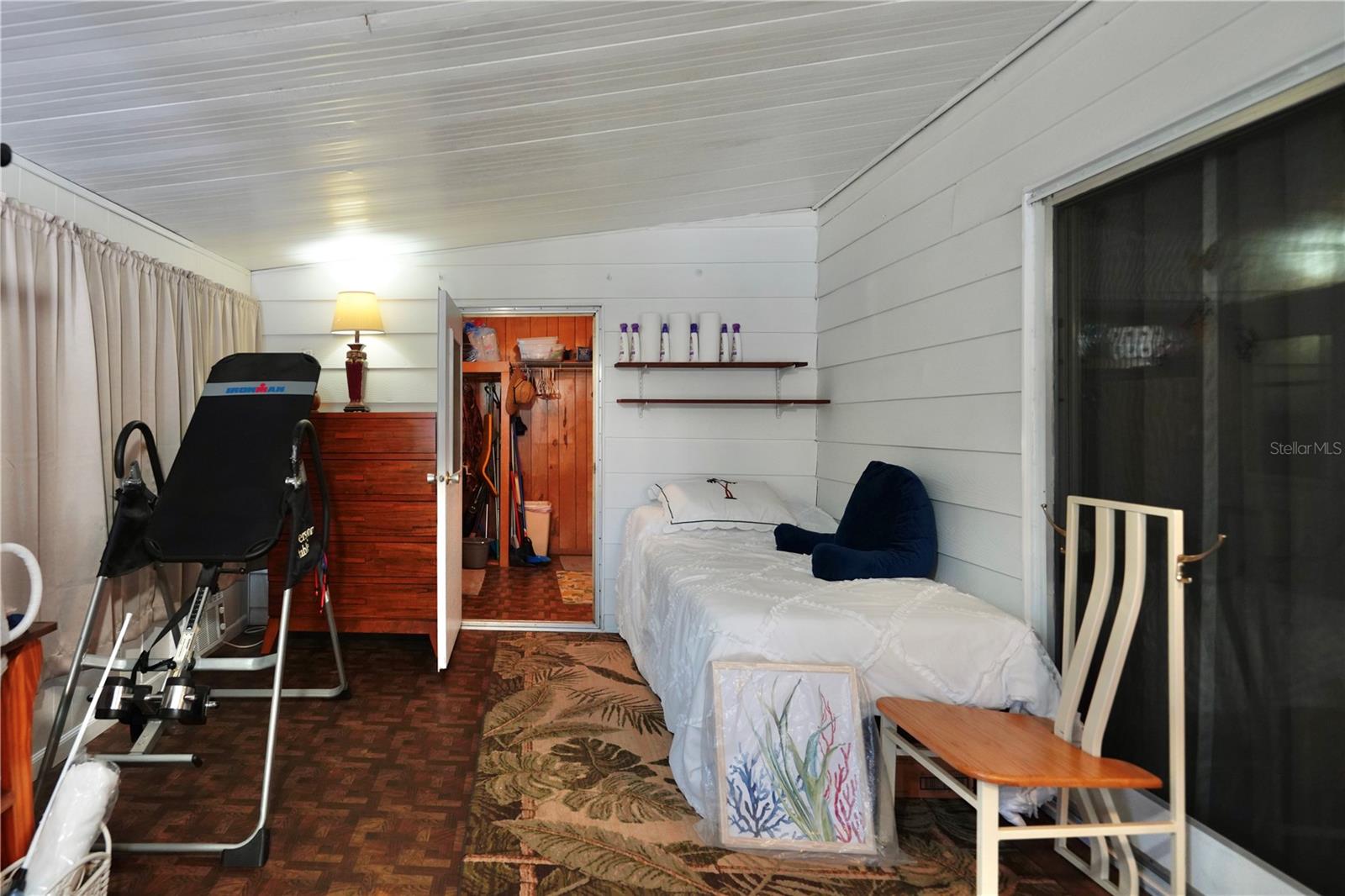 Image 17 of 30 For 7338 Thorpp Avenue