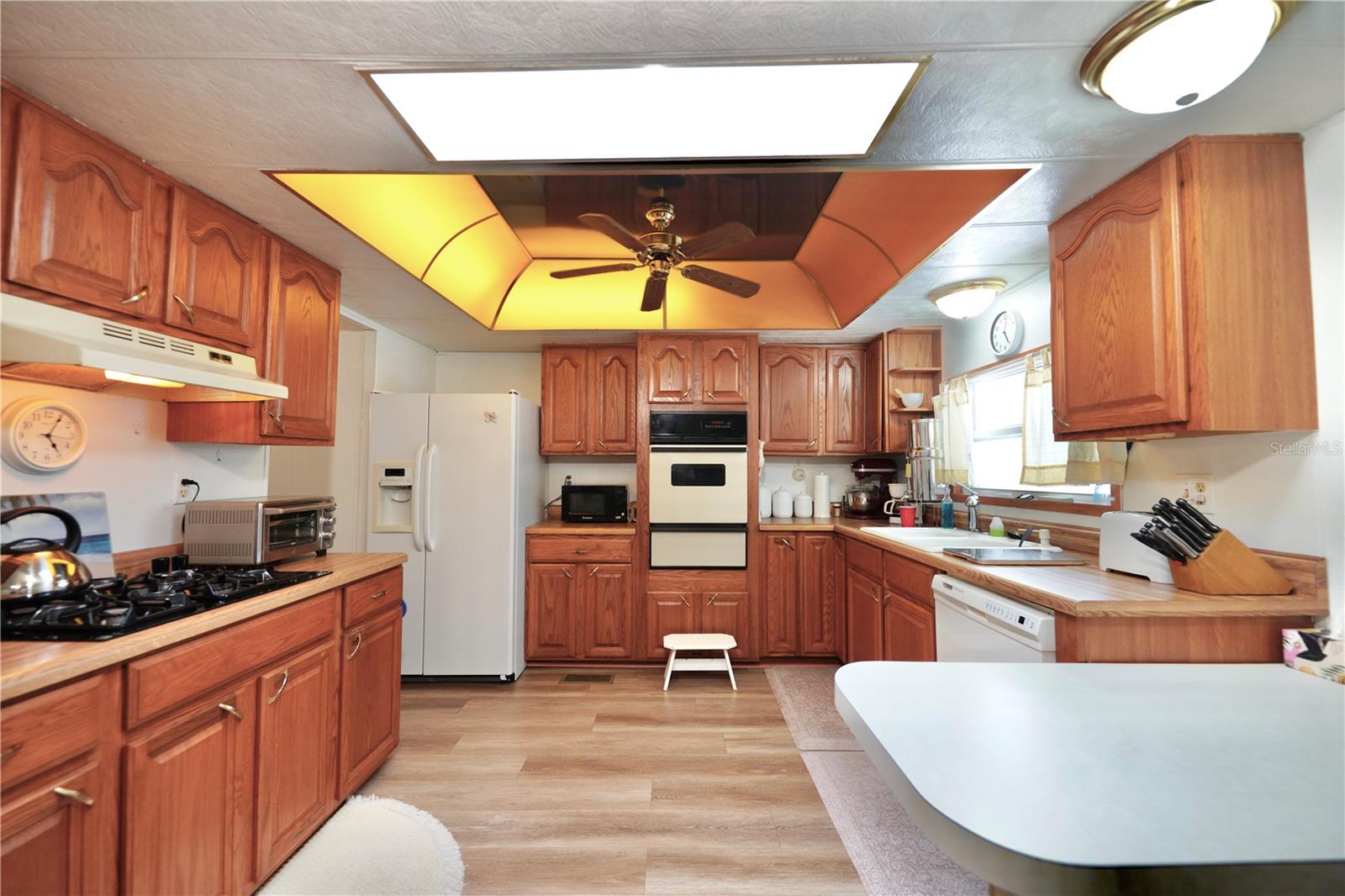 Image 4 of 30 For 7338 Thorpp Avenue