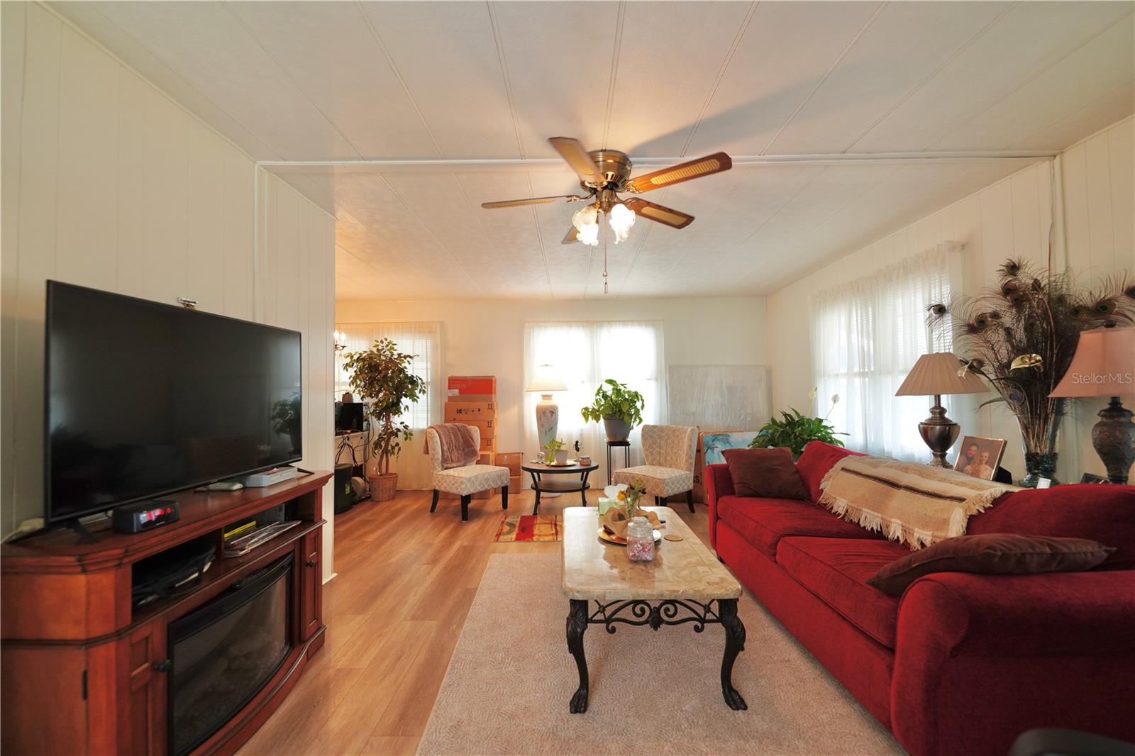 Image 8 of 30 For 7338 Thorpp Avenue