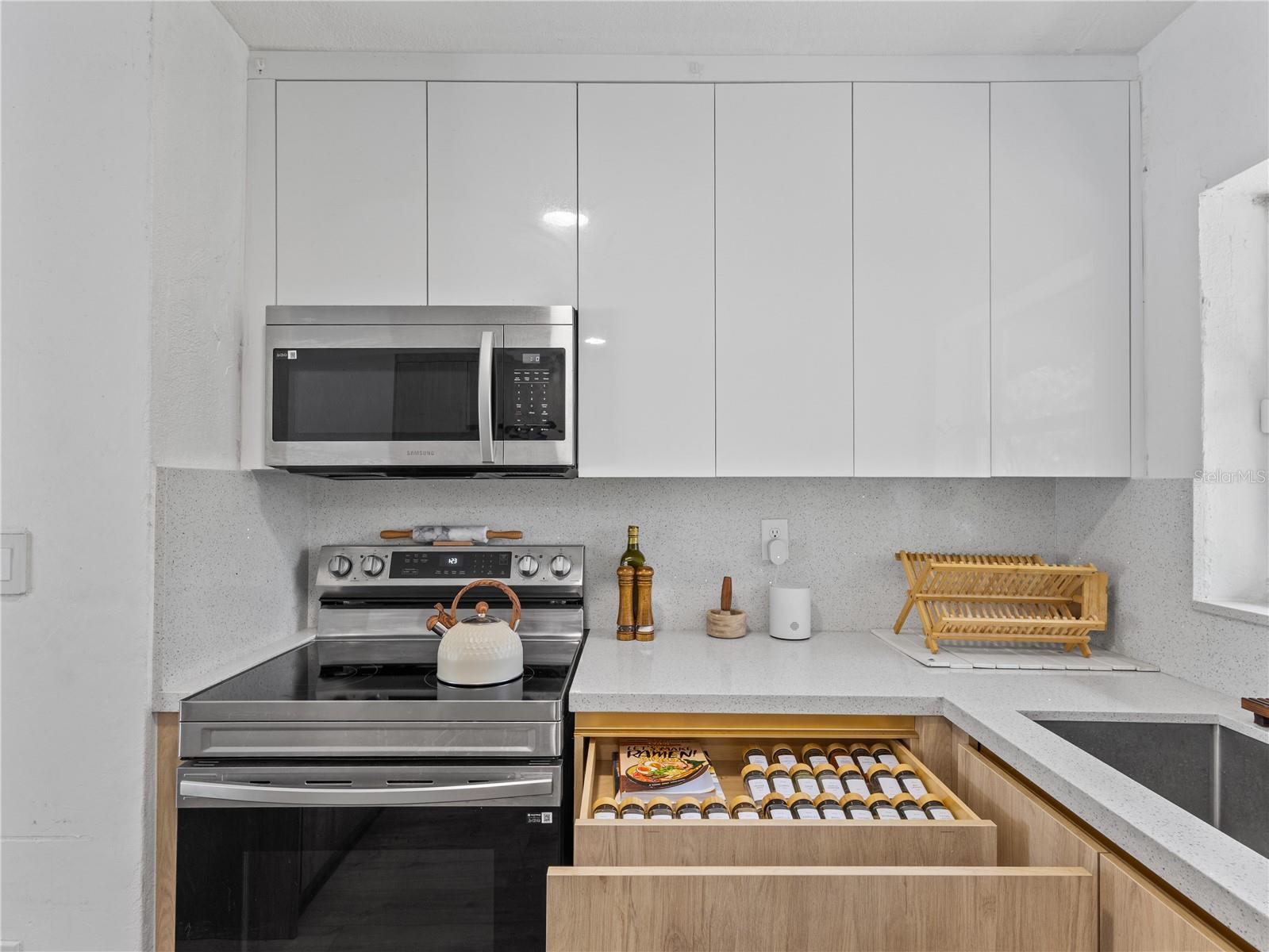 Image 11 of 28 For 19244 30th Court